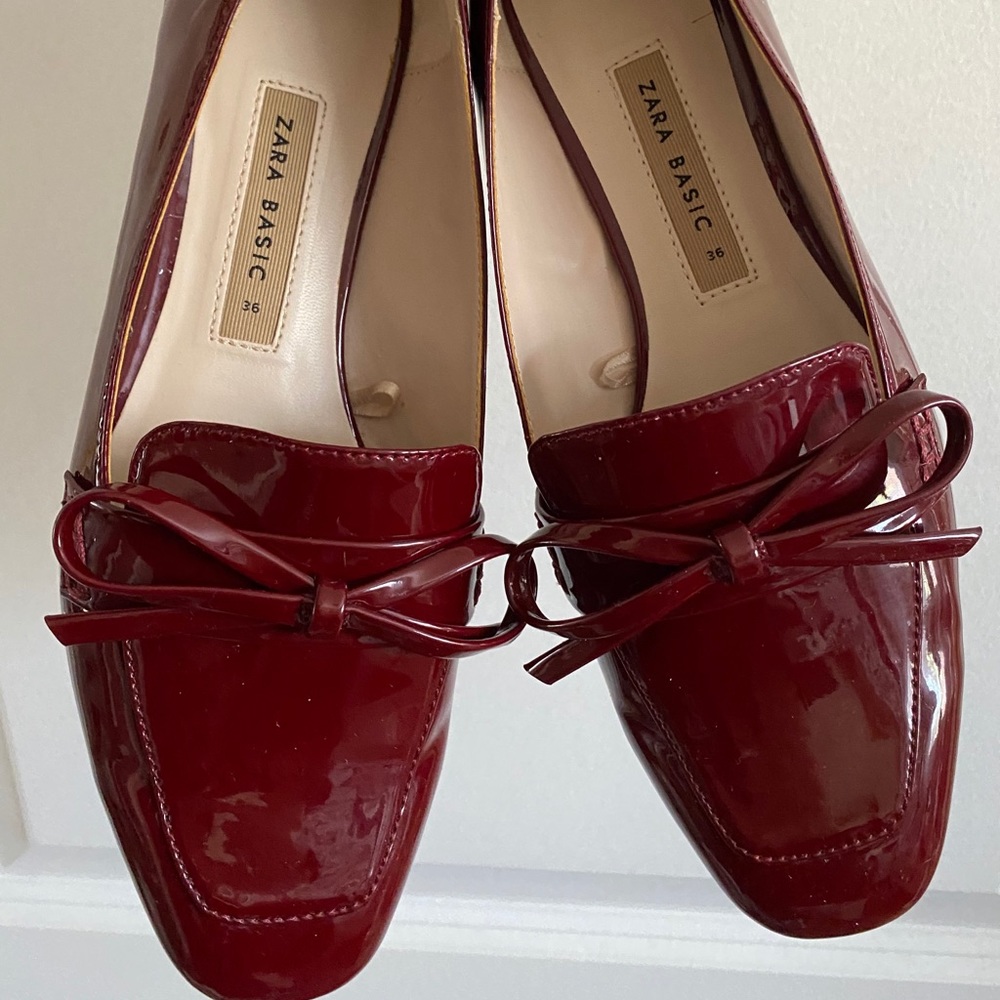 Zara Burgundy Patent Leather Flats with Bow Detail
